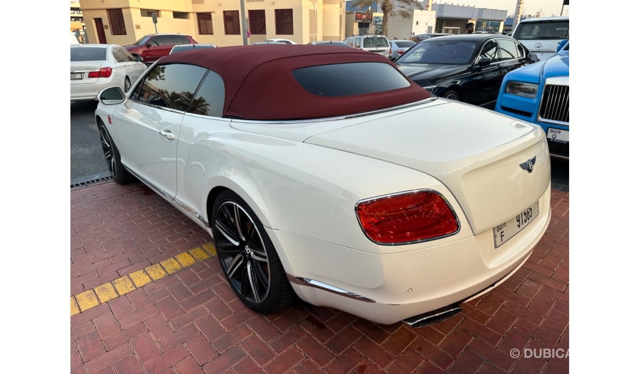 Bentley Continental GTC