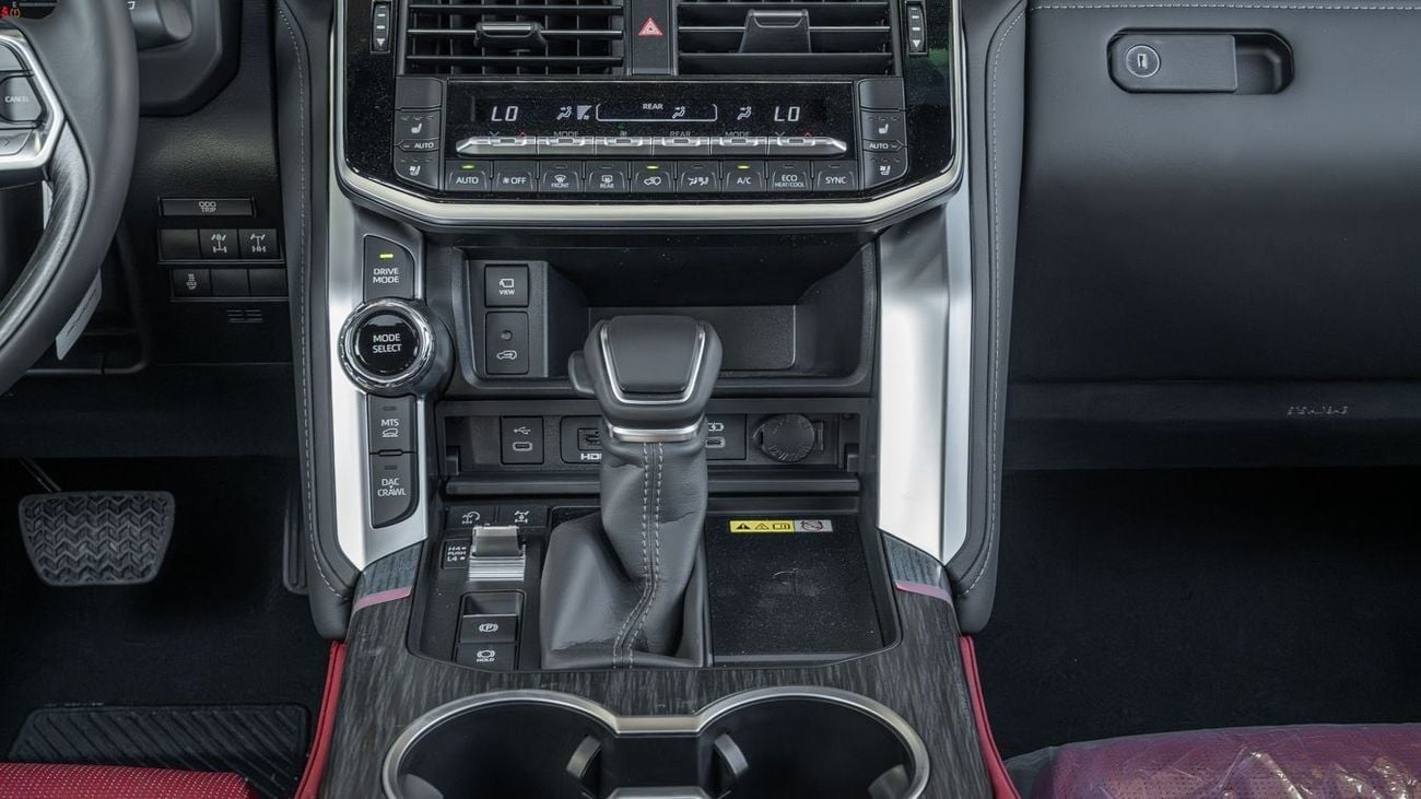 تويوتا لاند كروزر GR SPORT TOYOTA LANDCRUISER 3.3 GRS -2026YM