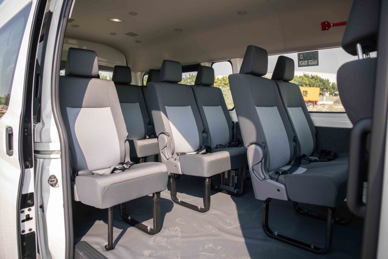 تويوتا هاياس 3.5L- White Inside Grey | Export Only