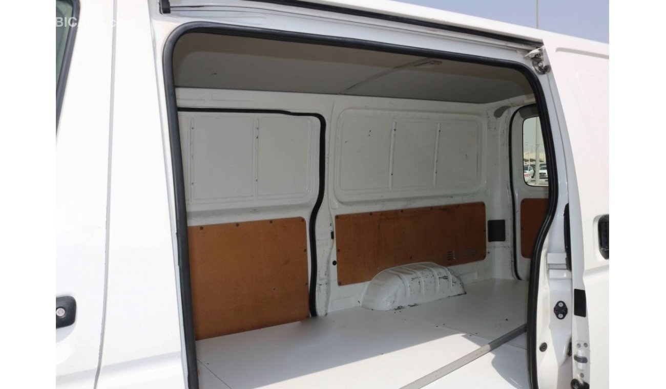 Toyota Hiace 2015 STANDARD ROOF DELIVERY VAN WITH GCC SPECS