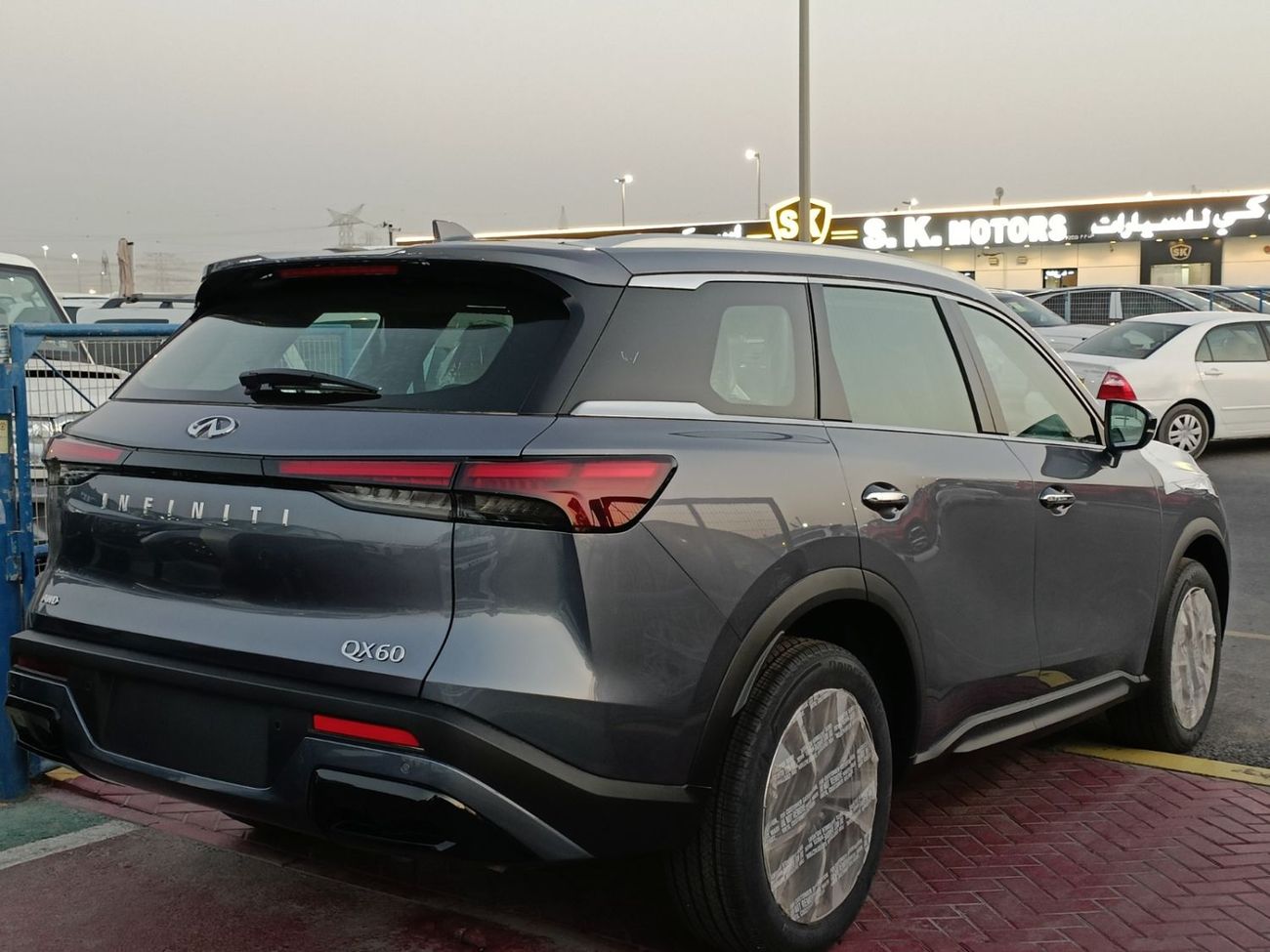 Infiniti QX60 3.5L V6 A/T / CLIMATE PACKAGE ( FOR EXPORT ONLY)