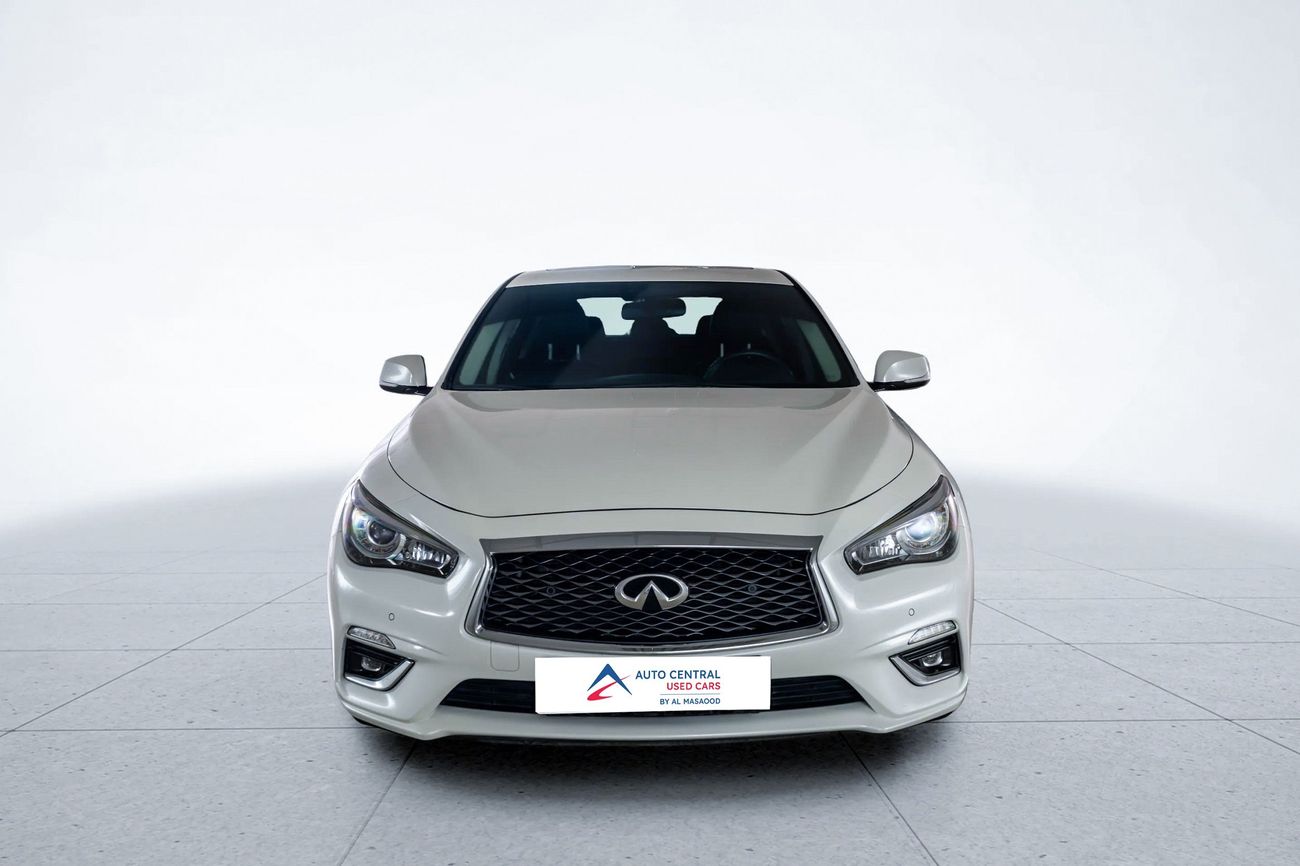 Infiniti Q50 LUXE 3.0