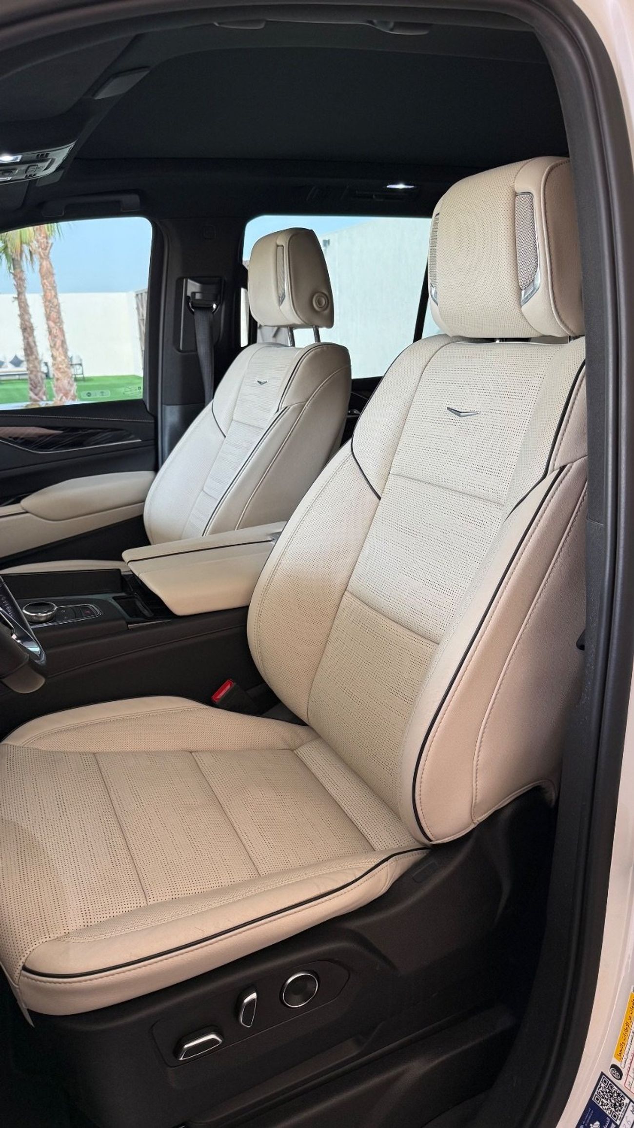 Cadillac Escalade Sport 6.2L 4WD