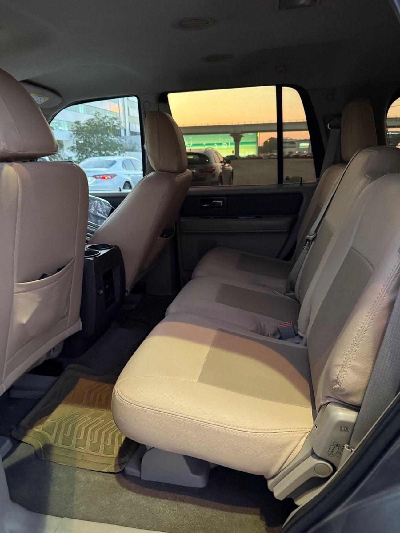 Ford Expedition XLT 5.4L