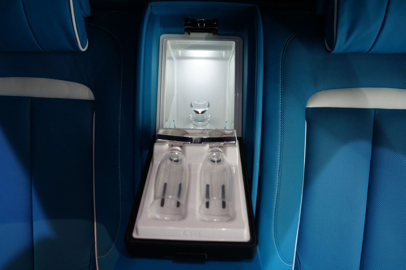 Rolls Royce Ghost Standard VIP Rear Seats w/ Entertainment Screens, Bespoke Audio, Very Low KM, Dealer Warranty!!