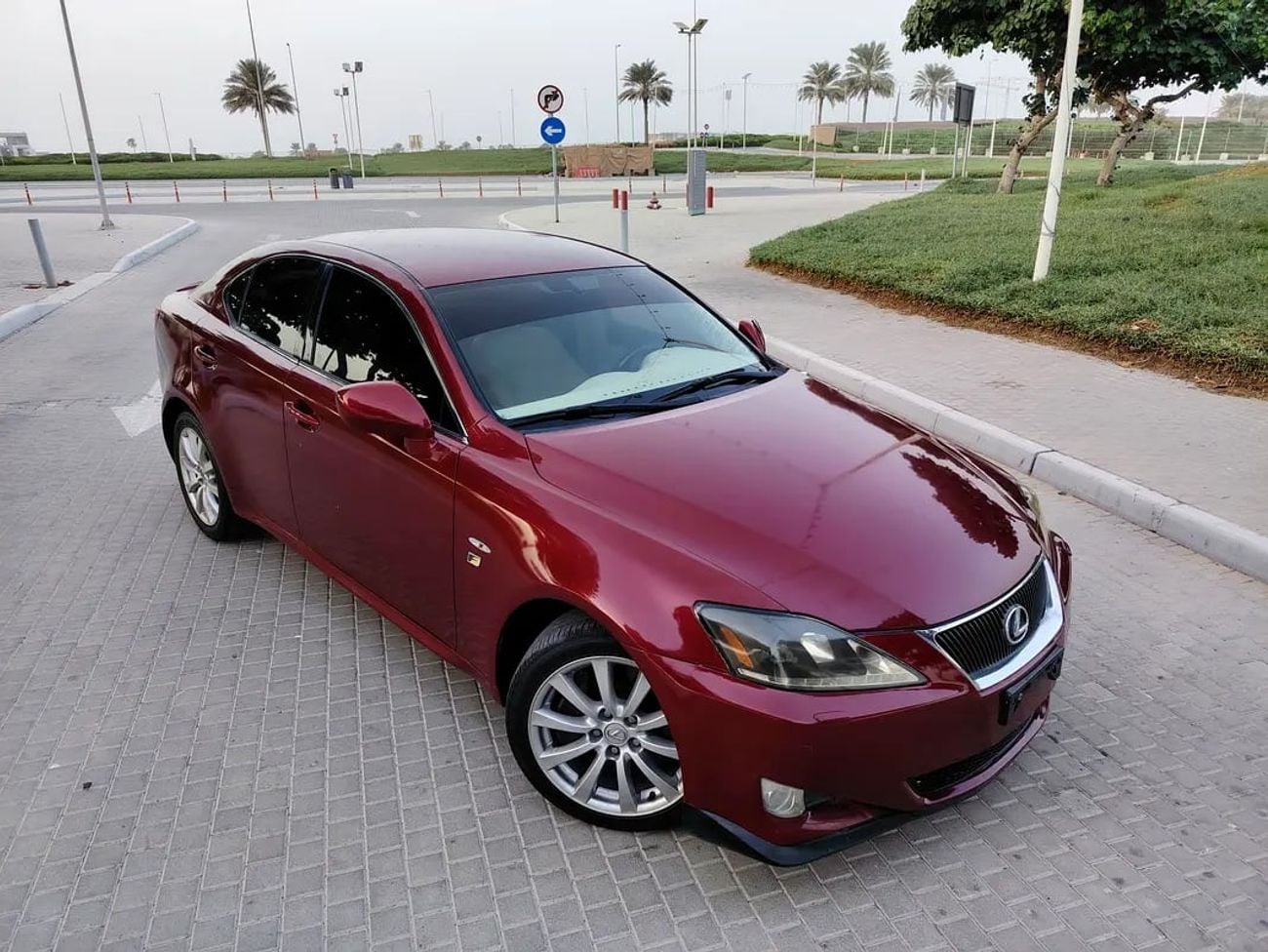 لكزس IS 250 PREMIER