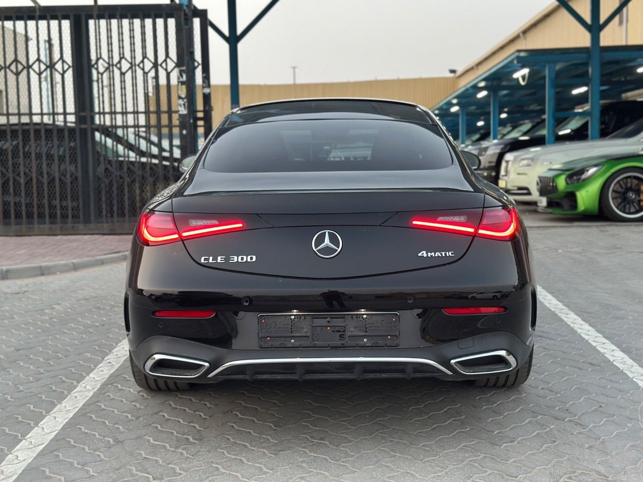 مرسيدس بنز CLE300 4MATIC