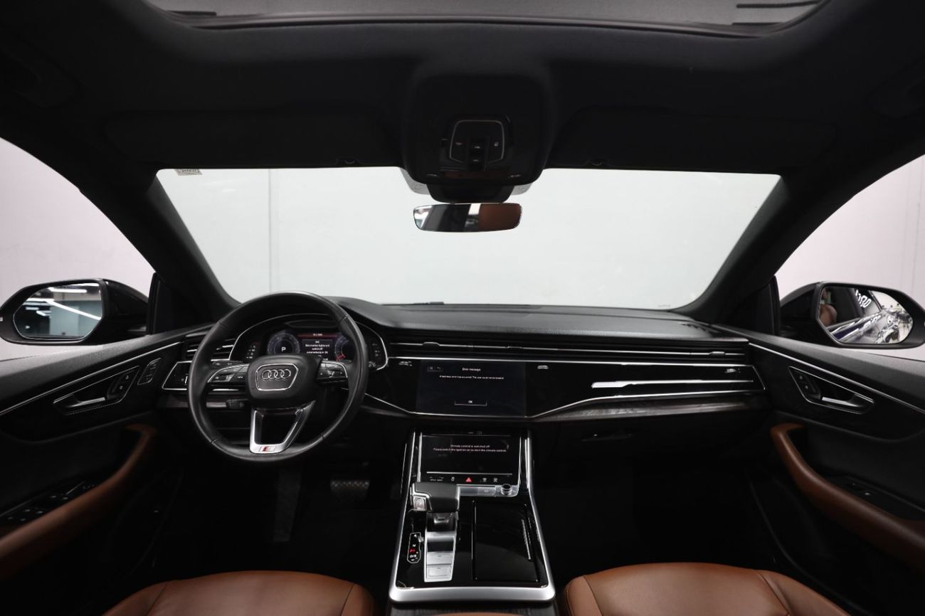 أودي Q8 55 TFSI quattro 3.0L SUV GCC | Audi Q8 55 TFSI quattro | 3,250 AED monthly | Free Registration | 3 Y