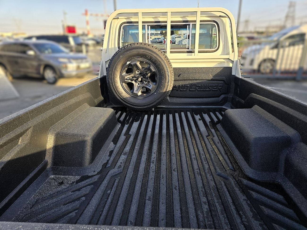 تويوتا لاند كروزر بيك آب SC 4.0L