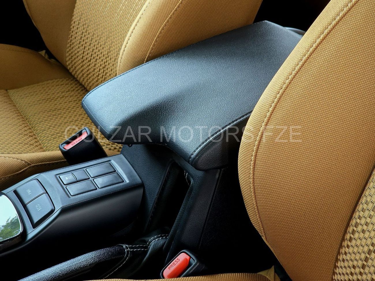 Toyota Fortuner TOYOTA FORTUNER 2.7 - G A/T - DIGITAL A.C - BLACK INSIDE TAN - 2025 MODEL - OMANI