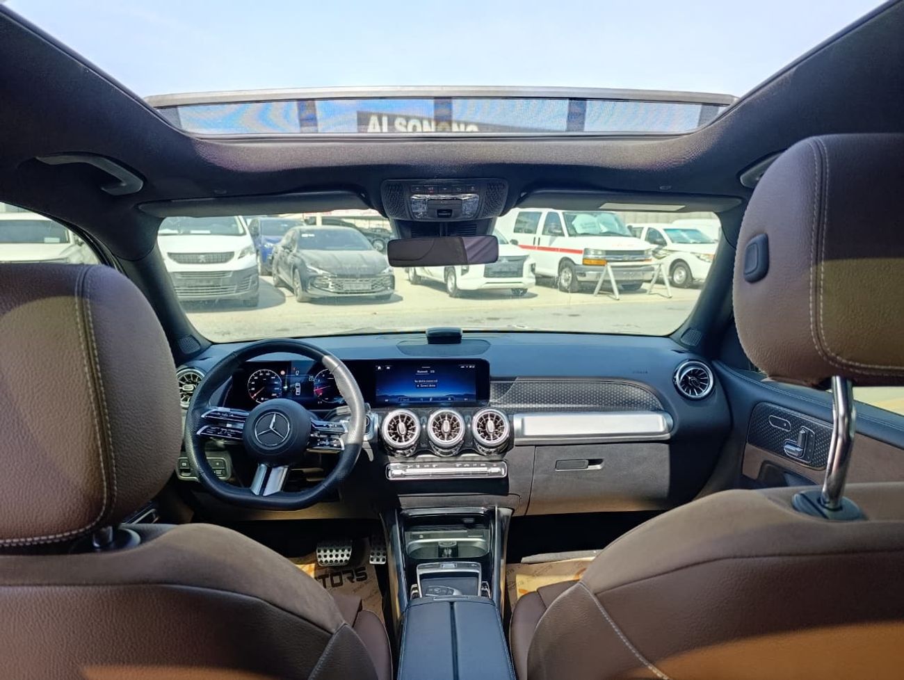 Mercedes-Benz GLB 250 4MATIC 2.0L (221 HP)