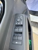 Mitsubishi L200 GL Double Cab Petrol 2.4L Mitsubishi L200 2.4L Full Option EXPORT ONLY!!!