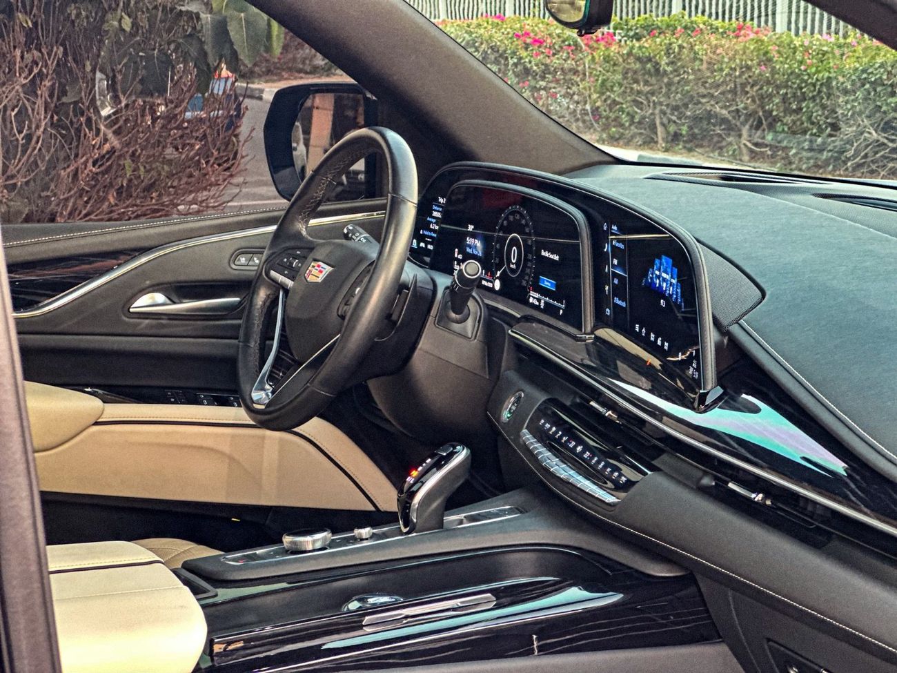 Cadillac Escalade Sport Platinum 6.2L 4WD 2023 Cadillac Escalade Sport Platinum | Law Mileage (29,000 Km) | Gcc Specs