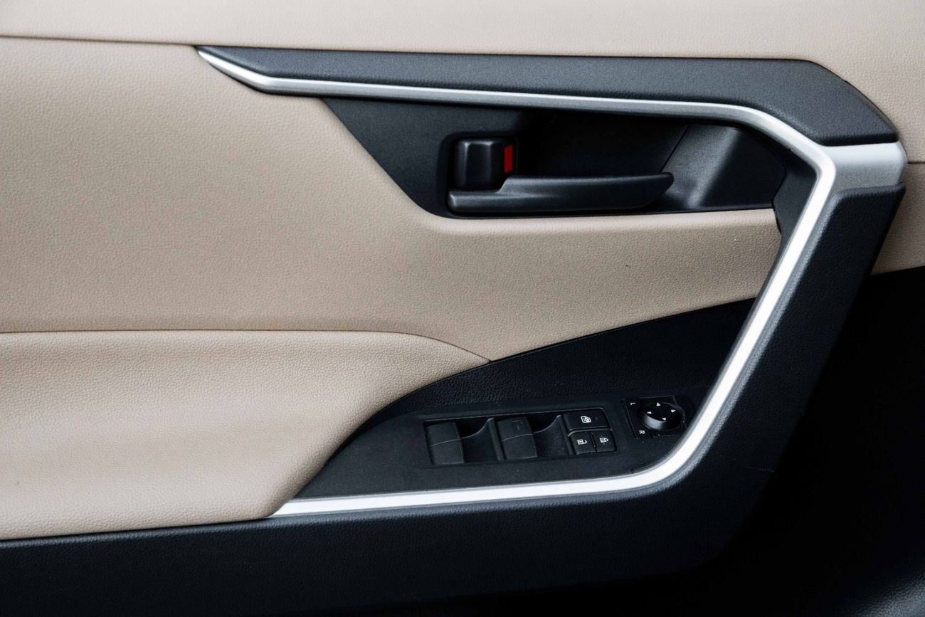 Toyota RAV4 EX | 1,762 P.M  | 0% Downpayment | Low KM | Pristine