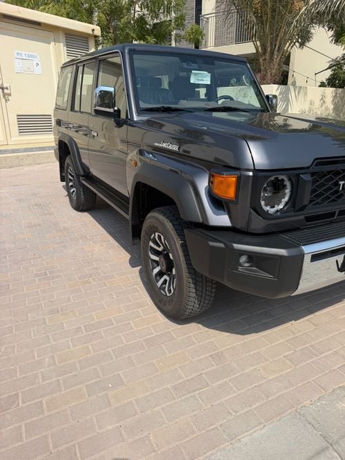 تويوتا لاند كروزر 70 LC76 HT VXR