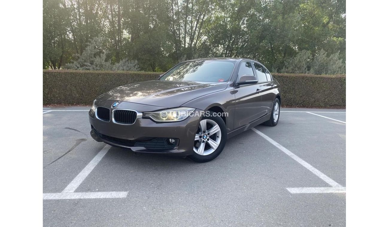 بي أم دبليو 316i اكسكلوسيف