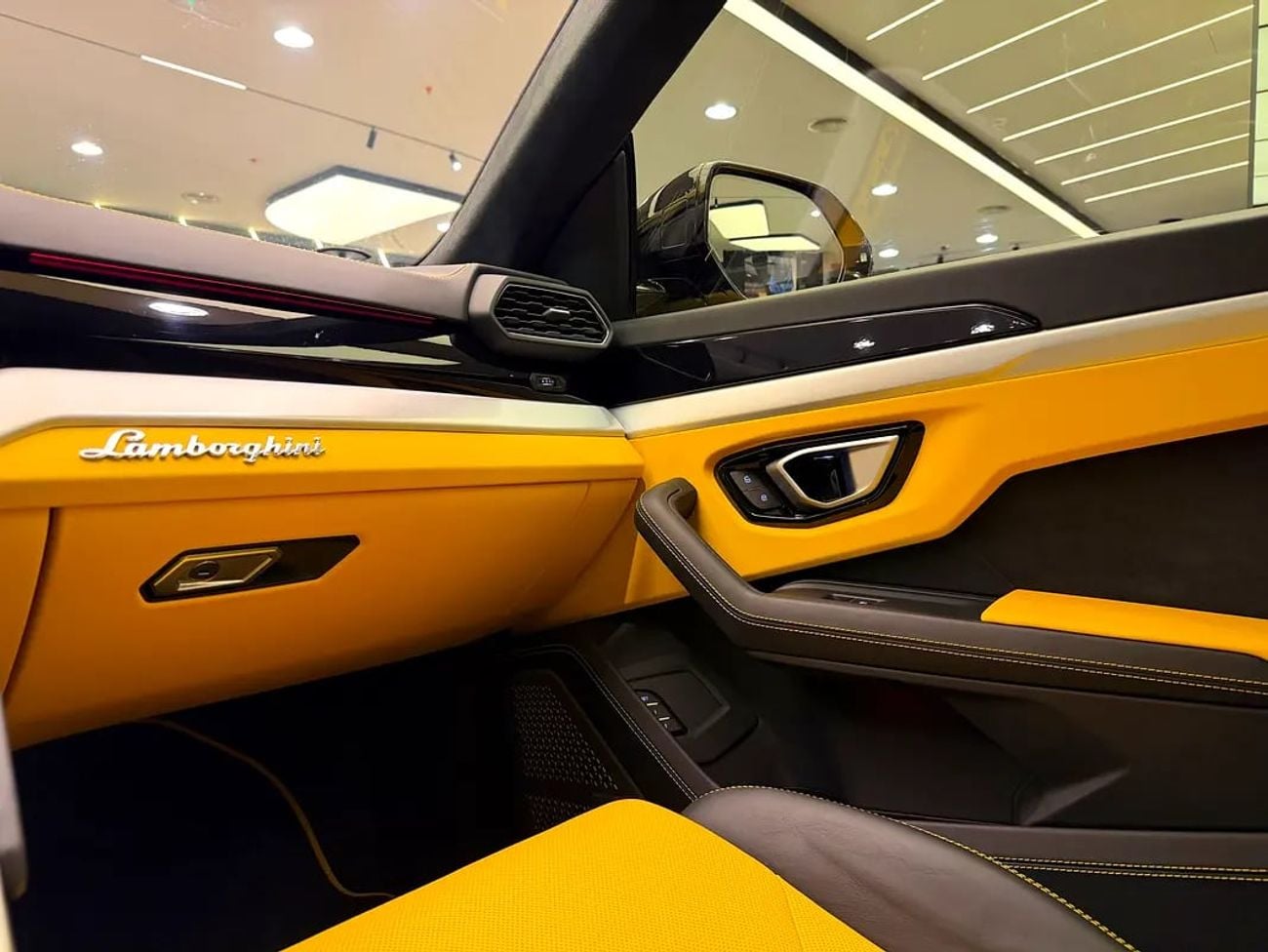 لامبورغيني اوروس BRAND CONDITION