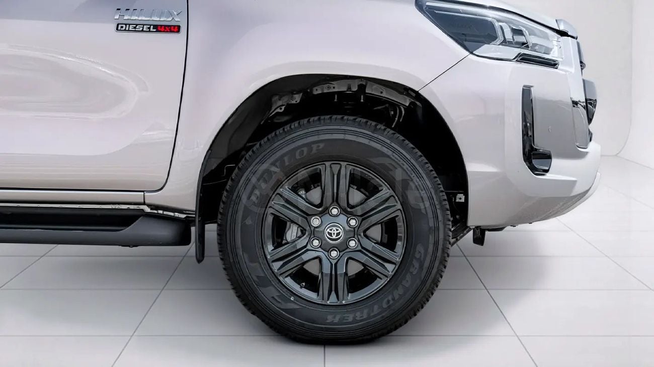 Toyota Hilux ADVENTURE | 2-YEAR WARRANTY + SERVICE AVAILABLE | IN-HOUSE FINANCING | 0% DOWNPAYMENT (BANK)