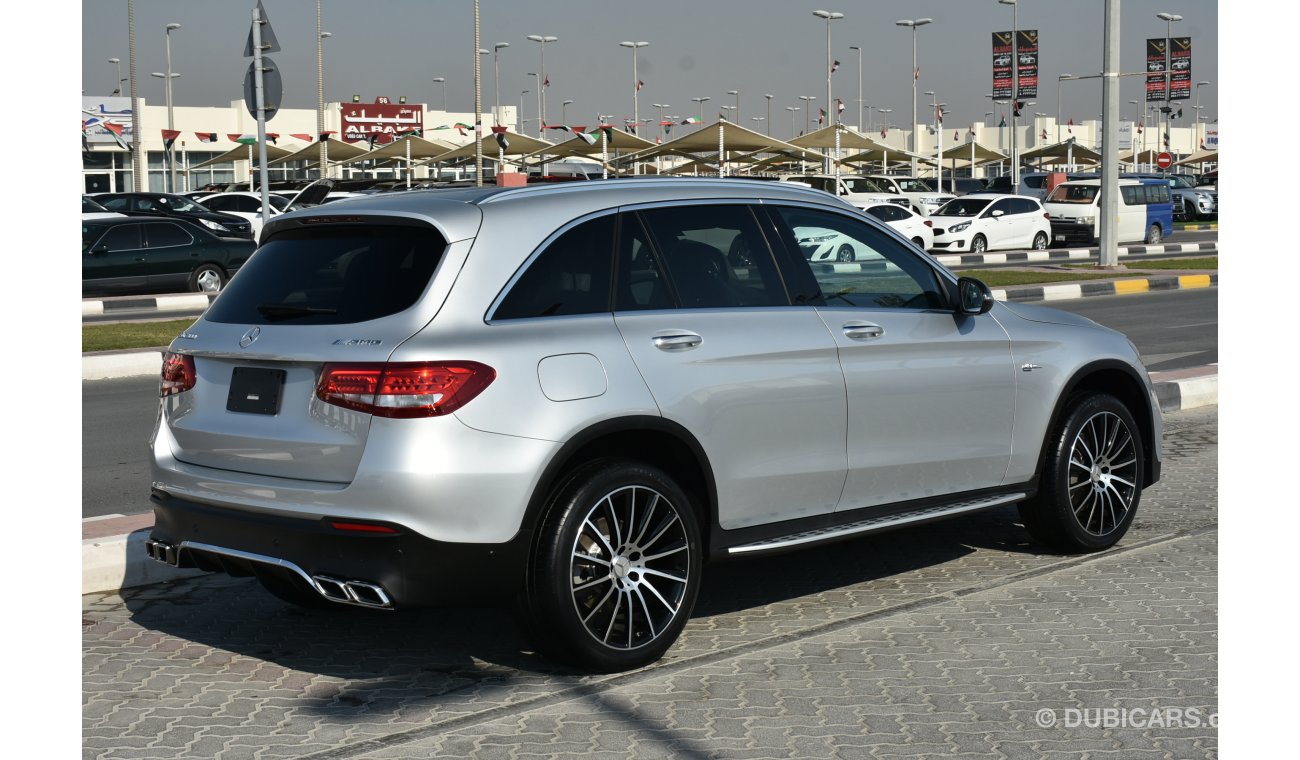 مرسيدس بنز GLC 300 KIT AMG