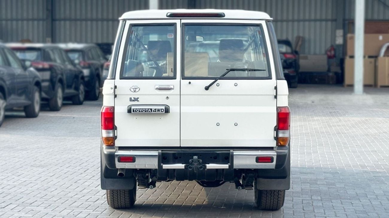 Toyota Land Cruiser 70 76 HARDTOP 2.8L TURBODIESEL AUTOMATIC TRANSMISSION ( ONLY FOR AFRICA )