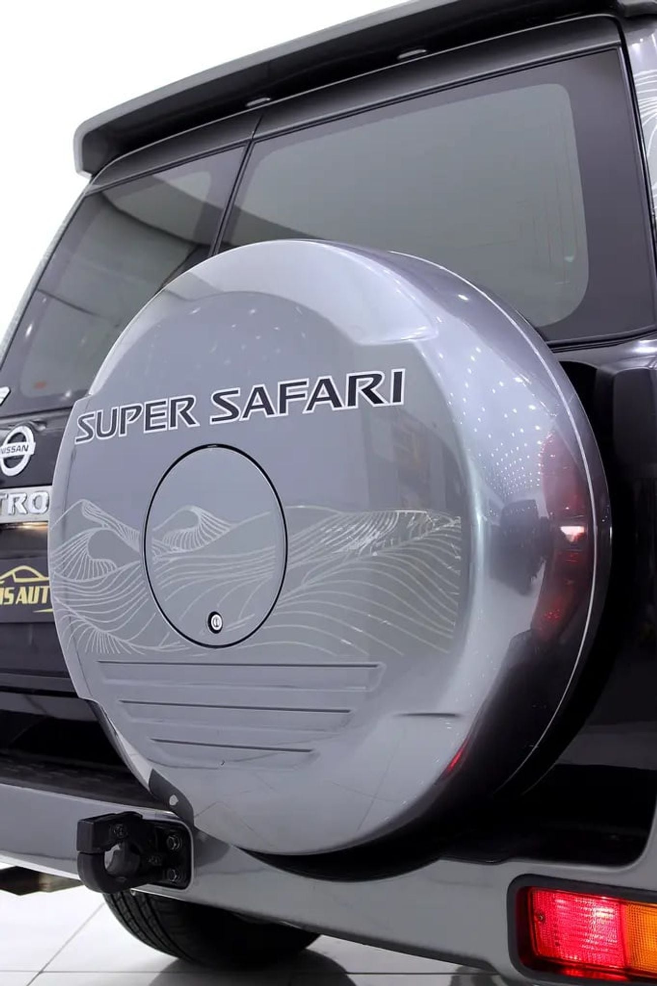 Nissan Patrol SUPER SAFARI PATROL SUPERSAFARI GCC + VOLK RACING RIMS + CARBON STEERING + LEGEND EDITION KIT
