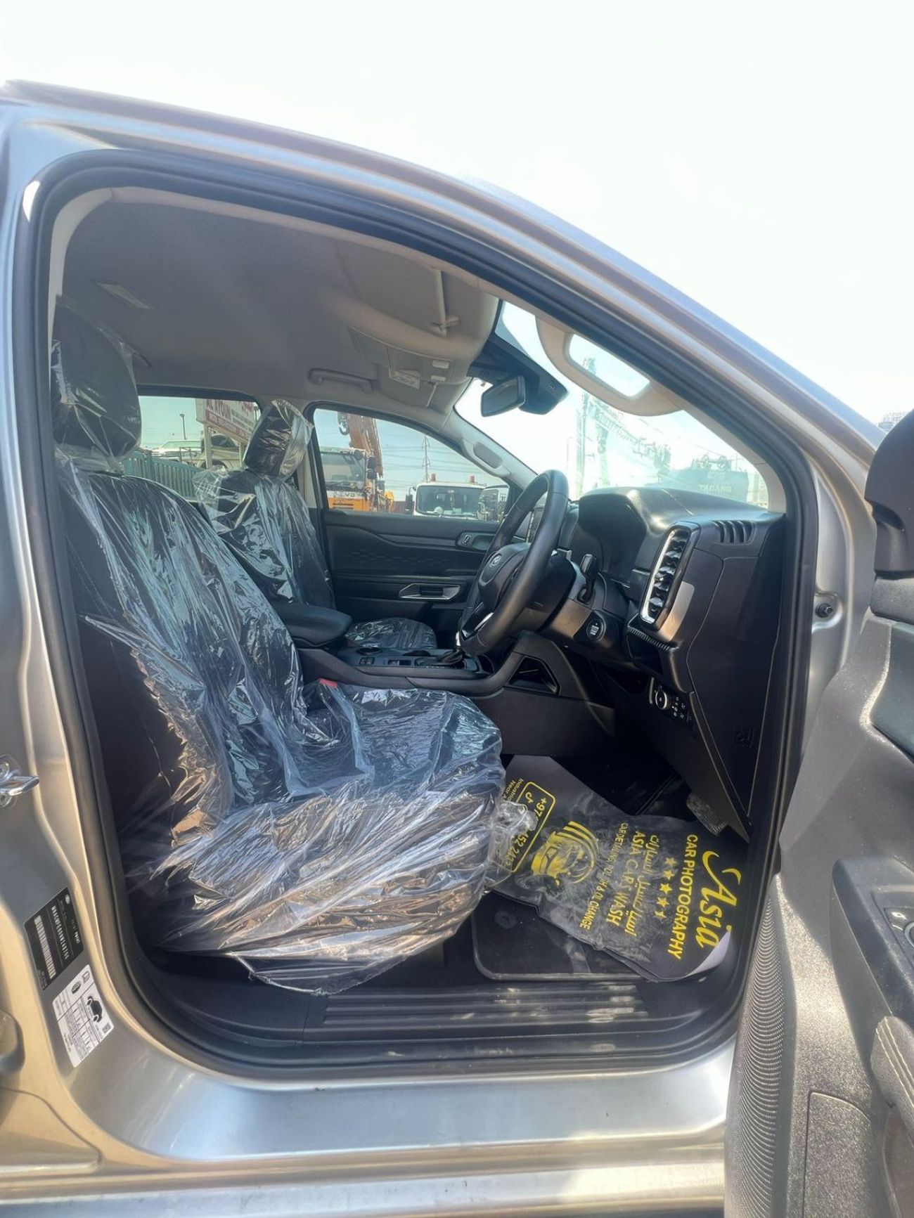 Ford Ranger DIESEL 2.0 LITER ,RIGHT HAND DRIVE ,AUTOMATIC