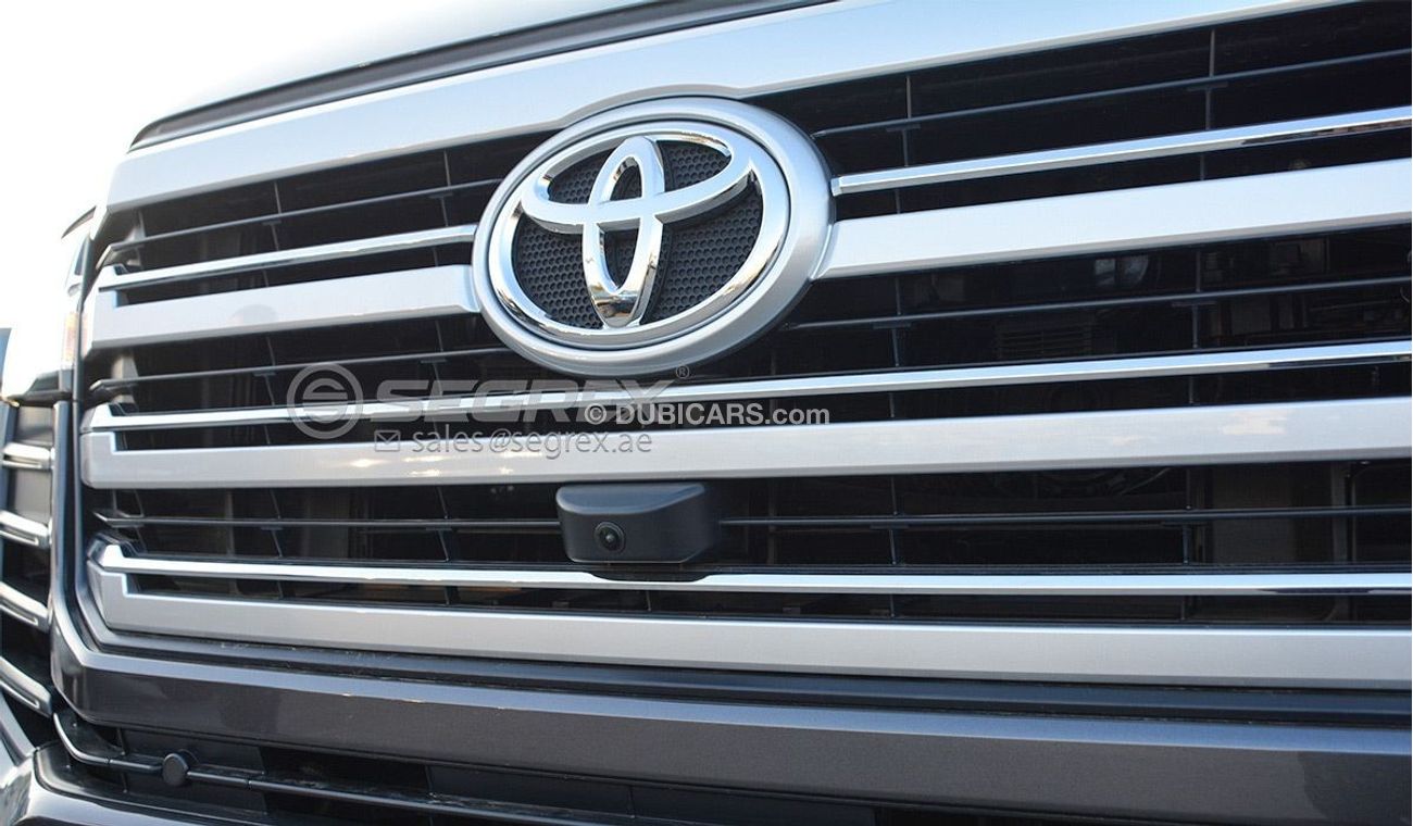 Toyota Land Cruiser LC300 3.3L DSL 4WD AT with rear differential lock, sunroof, 20R Alloy wheel, 360