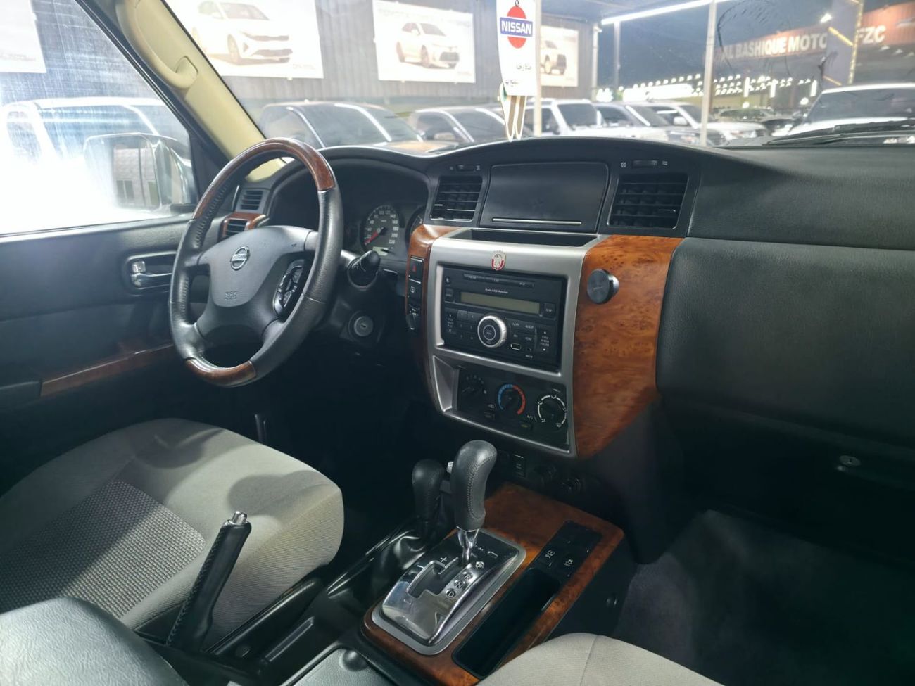 Nissan Patrol Safari Safari 4.8L A/T