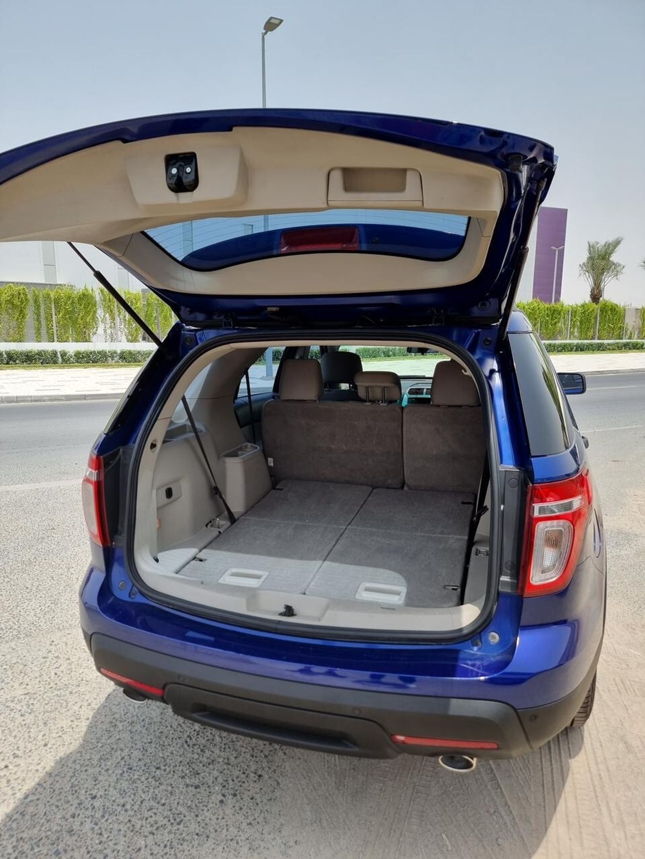 Ford Explorer Std 3.5L FWD