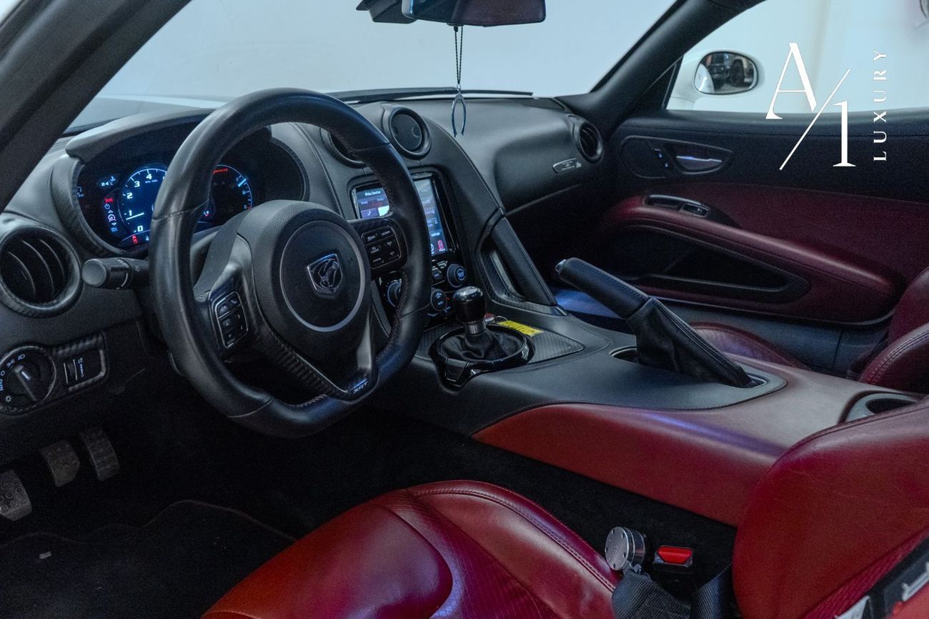 دودج فايبر SRT10 GTC 8.4L 2016 Dodge Viper GTC Time Attack Edition V10, 1 Of 1, Carbon Fiber Accents, Clean Tit