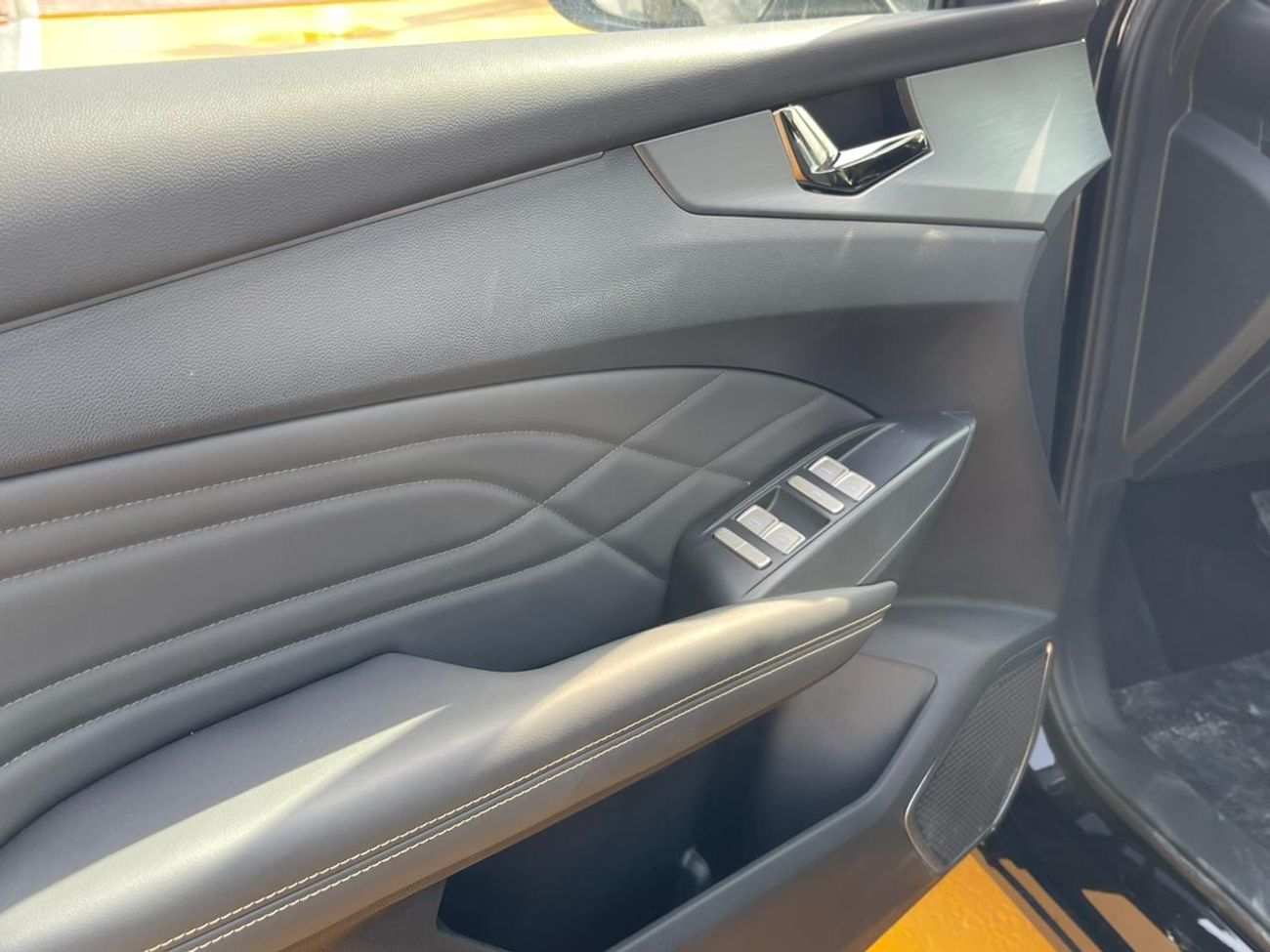 كايي X7 Kaiyi X7 1.5T Mountain Peak Edition 7 seater