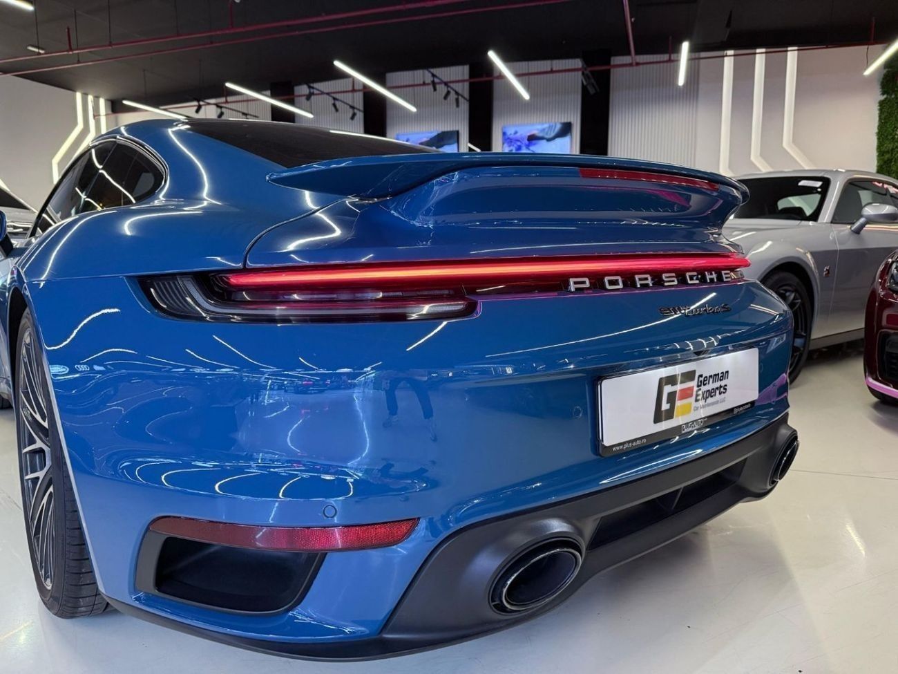 بورش 911 Turbo S 3.8L (645 HP) Coupe 2021 Porsche 911 Turbo S - Dealer Warranty -  Fully Loaded