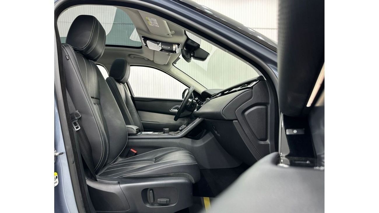 لاند روفر رينج روفر فيلار 2019 Range Rover Velar P250 S, Dec 2024 Range Rover Warranty, Full Range Rover Service History, GCC