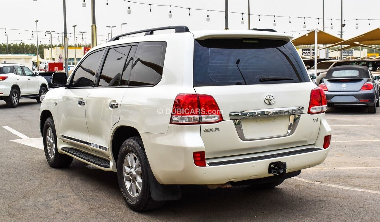 Toyota Land Cruiser GXR V6