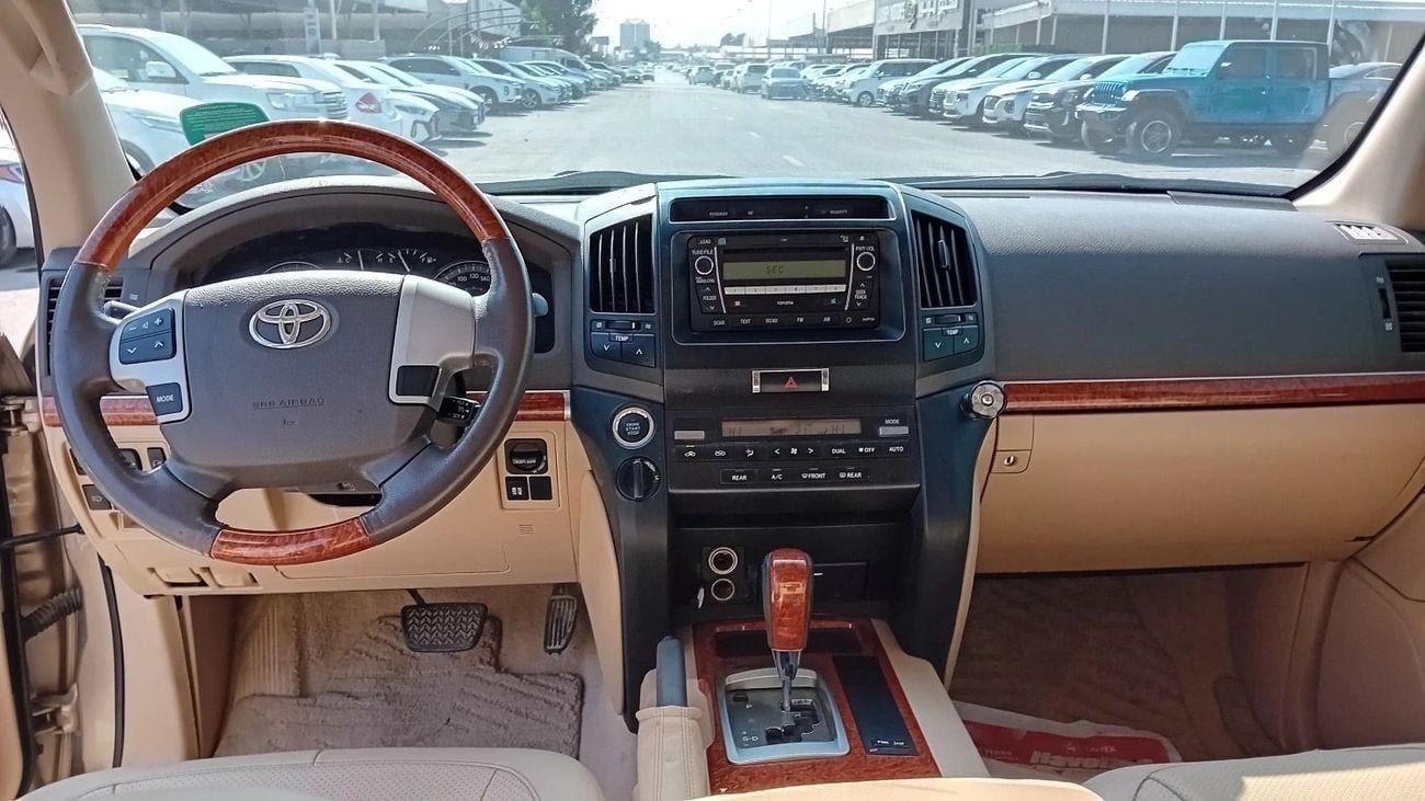 تويوتا لاند كروزر GXR 4.0L 4WD