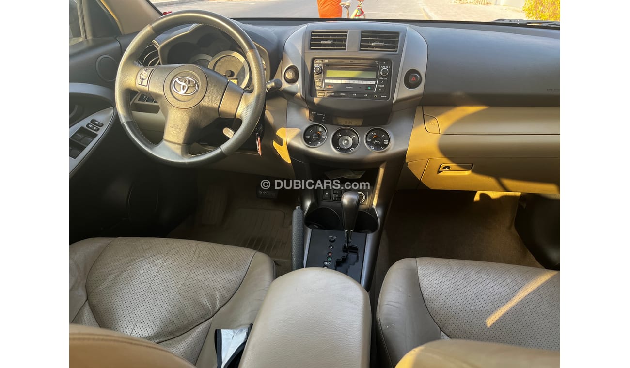 Toyota RAV4 AWD 4WD top options