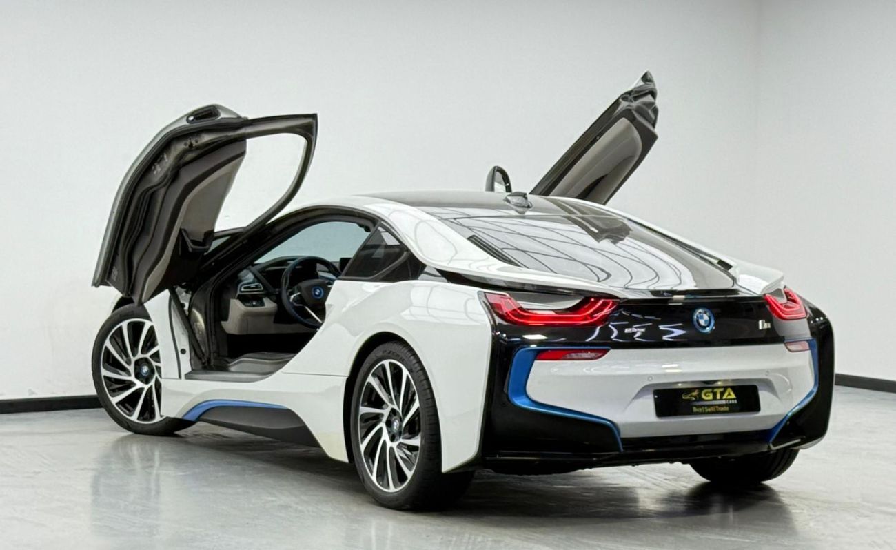 بي أم دبليو i8 Plug-In Hybrid 1.5L 2015 BMW i8, Full BMW Service History, Fully Loaded, Very Low Km, Excellent Cond
