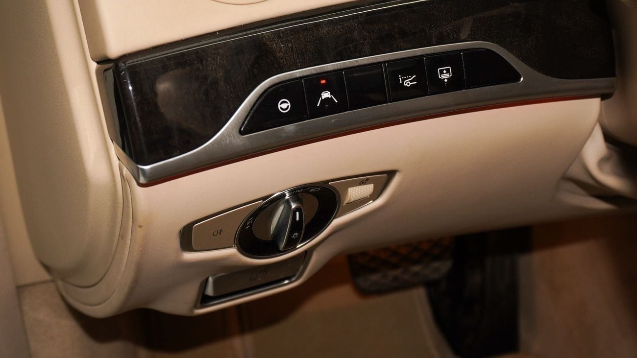 مرسيدس بنز S 560 MERCEDES BENZ S560 - 4.0L BI-TURBO V8 - 2018