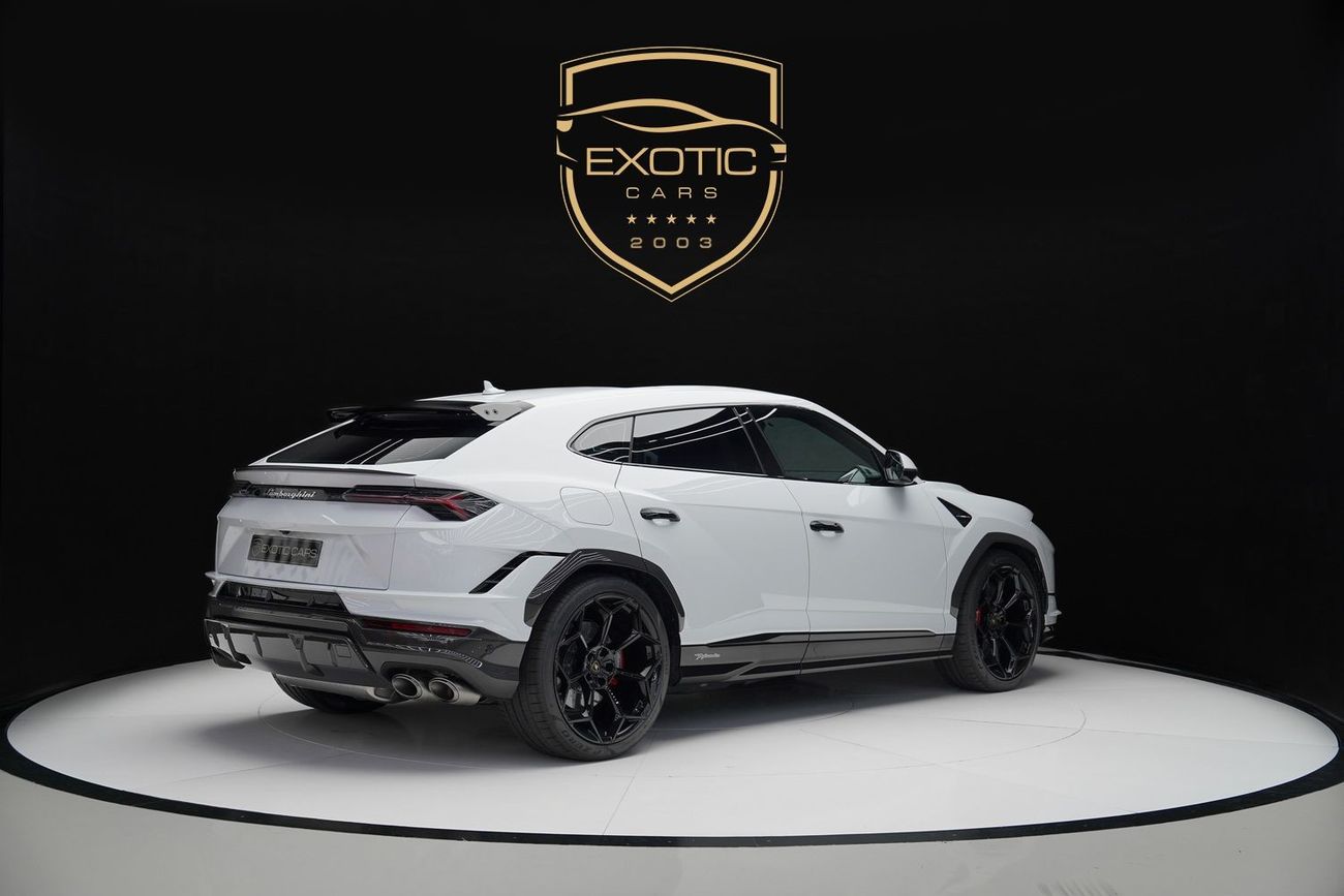 لامبورغيني اوروس 4.0T V8 Performante