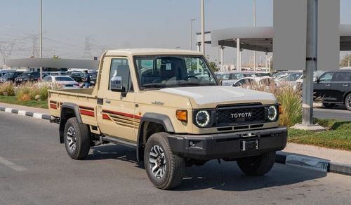 تويوتا لاند كروزر بيك آب 2025 Toyota Land Cruiser LC79 4.0 SC AT Petrol Full Option - Beige