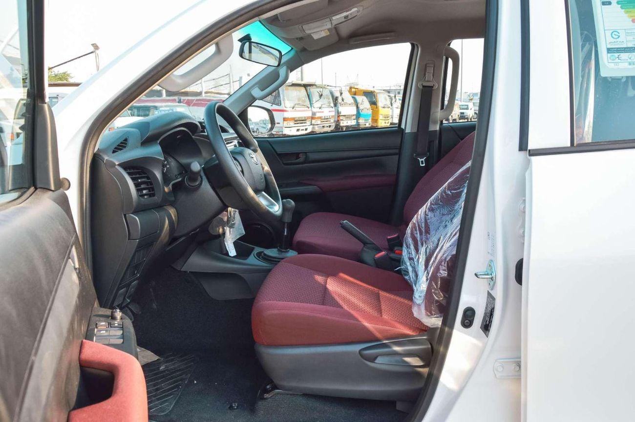 تويوتا هيلوكس DLX 2.4L 4WD DIESEL PICKUP 2026