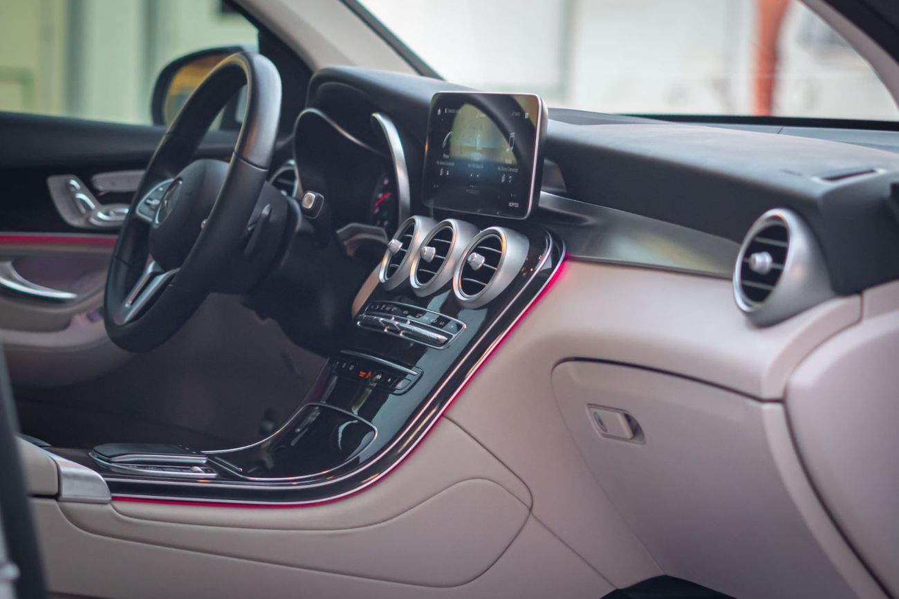 Mercedes-Benz GLC 300 4MATIC 2.0L