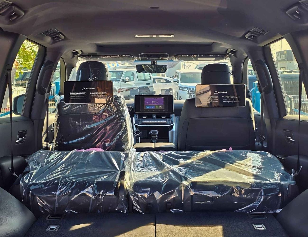 Toyota Land Cruiser GXR TWIN TURBO /3.5L V6 PETROL/REAR ENTERTAINMENT SCREEN /SUNROOF/FRONT PWR SEATS (CODE#GXR3M2)