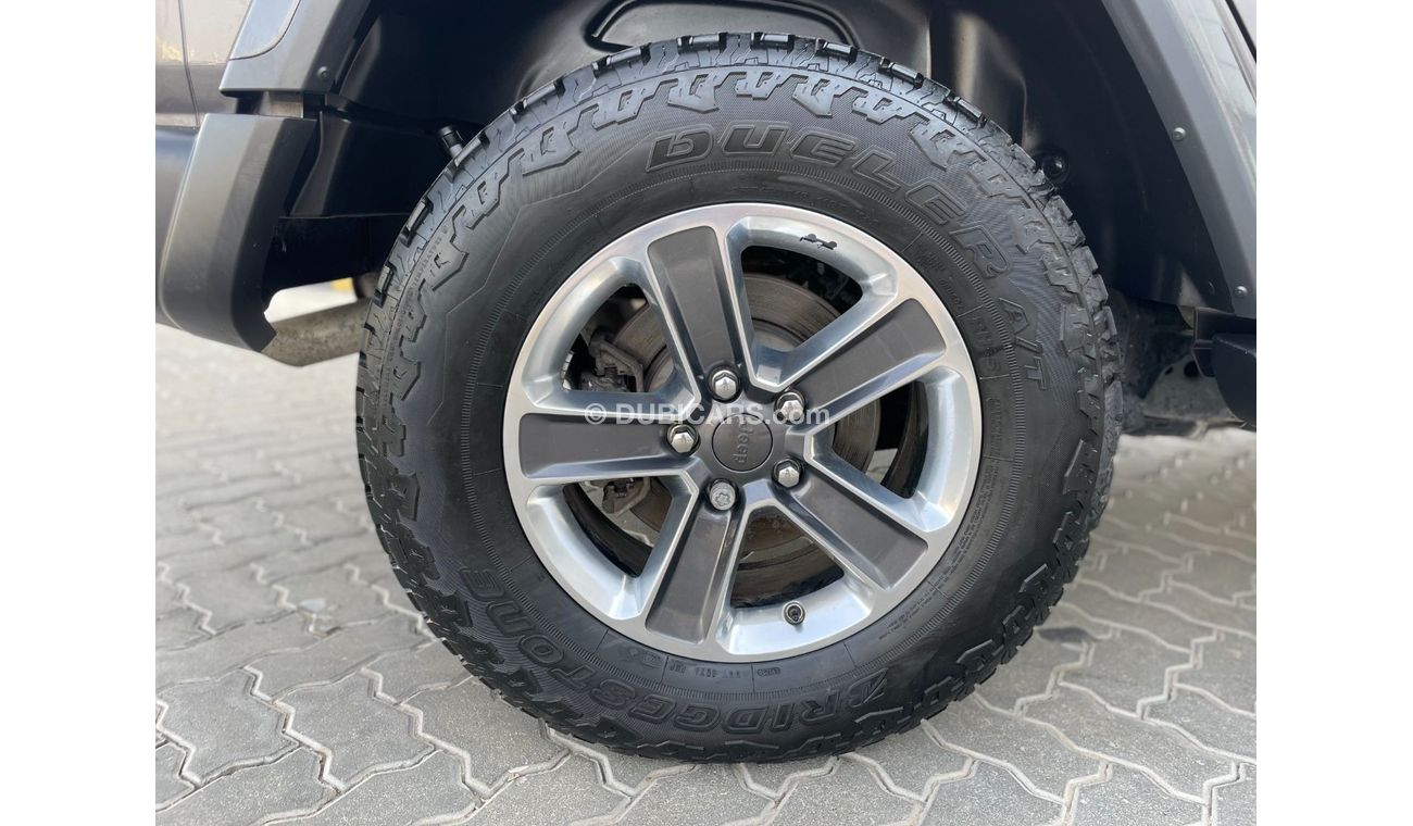 جيب رانجلر انليميتيد صحارى Canadian import manual