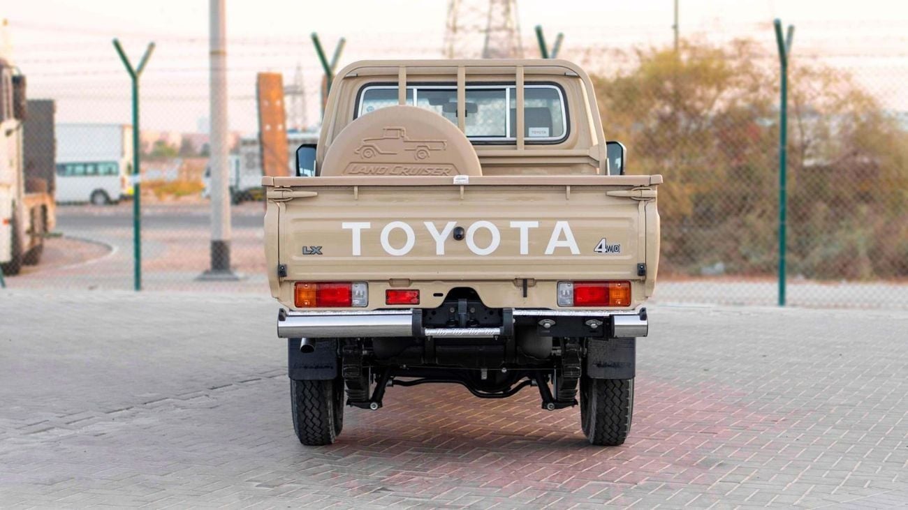 Toyota Land Cruiser Pick Up 2025 Toyota Land Cruiser LC 79 2.8L MT Diesel Basic (Beige-Brown)