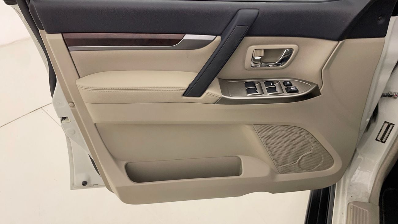 Mitsubishi Pajero GLS HIGHLINE 3.8 | Zero Down Payment | Home Test Drive