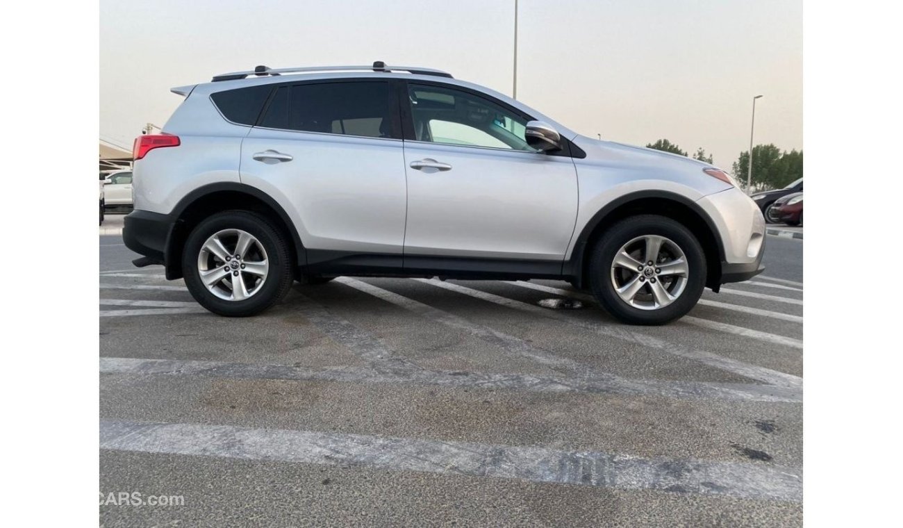 Toyota RAV4 2015 TOYOTA RAV4  XLE AWD / MID OPTION