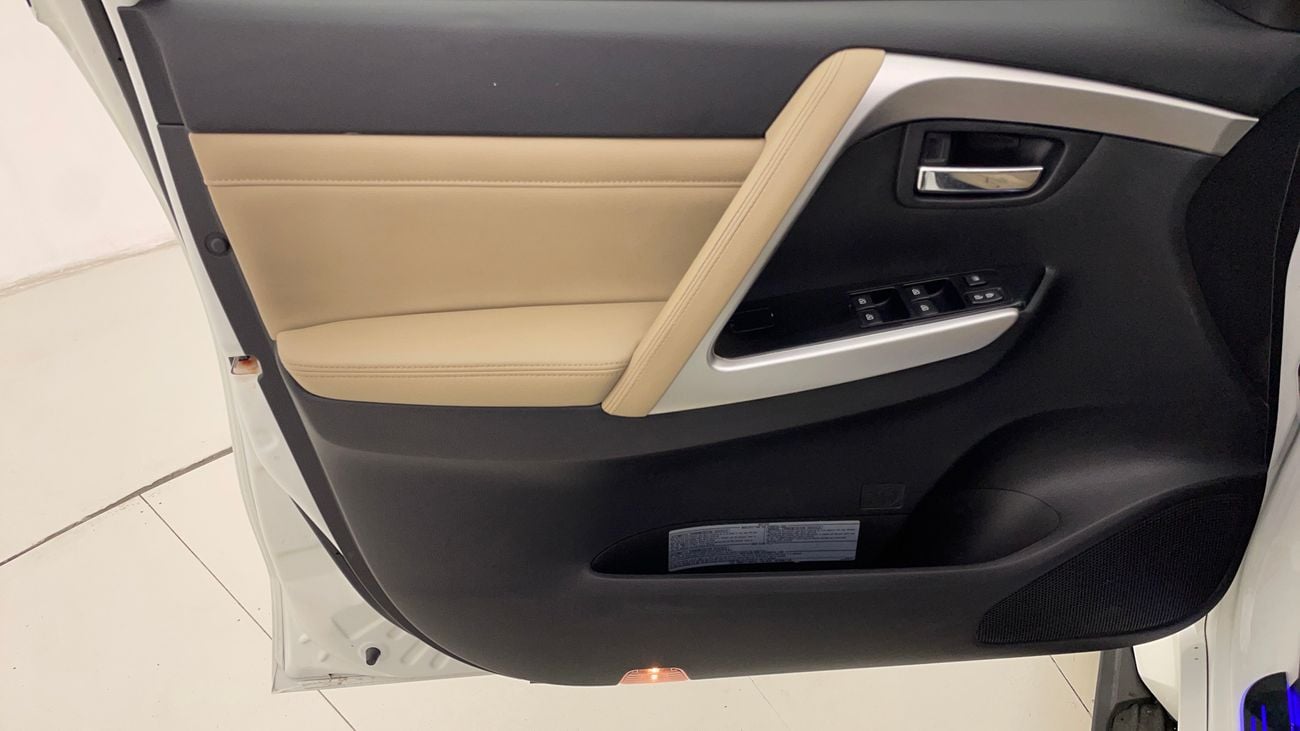 ميتسوبيشي مونتيرو سبورت GLS HIGHLINE PRIME EDITION 3 | بدون دفعة مقدمة | اختبار القيادة في المنزل