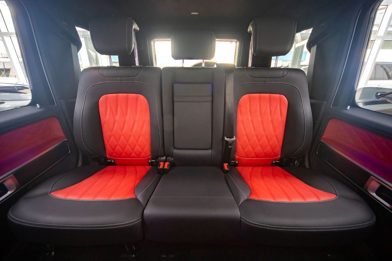 Mercedes-Benz G 63 AMG Std 4.0L