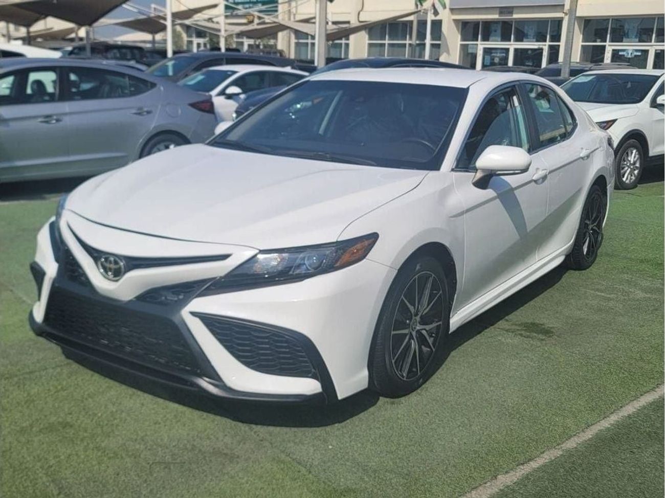 تويوتا كامري SE 2.5L (204 HP)